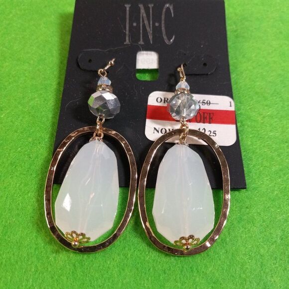 NWT INC Large White Oval Bead Drop Earrings - Picture 1 of 5
